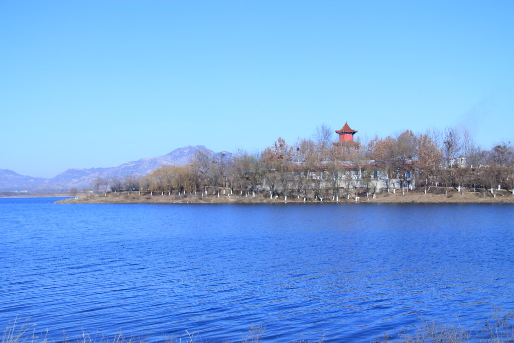 孔雀湖