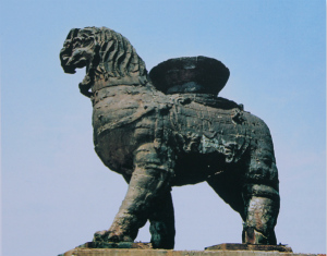 沧州铁狮子。网络图